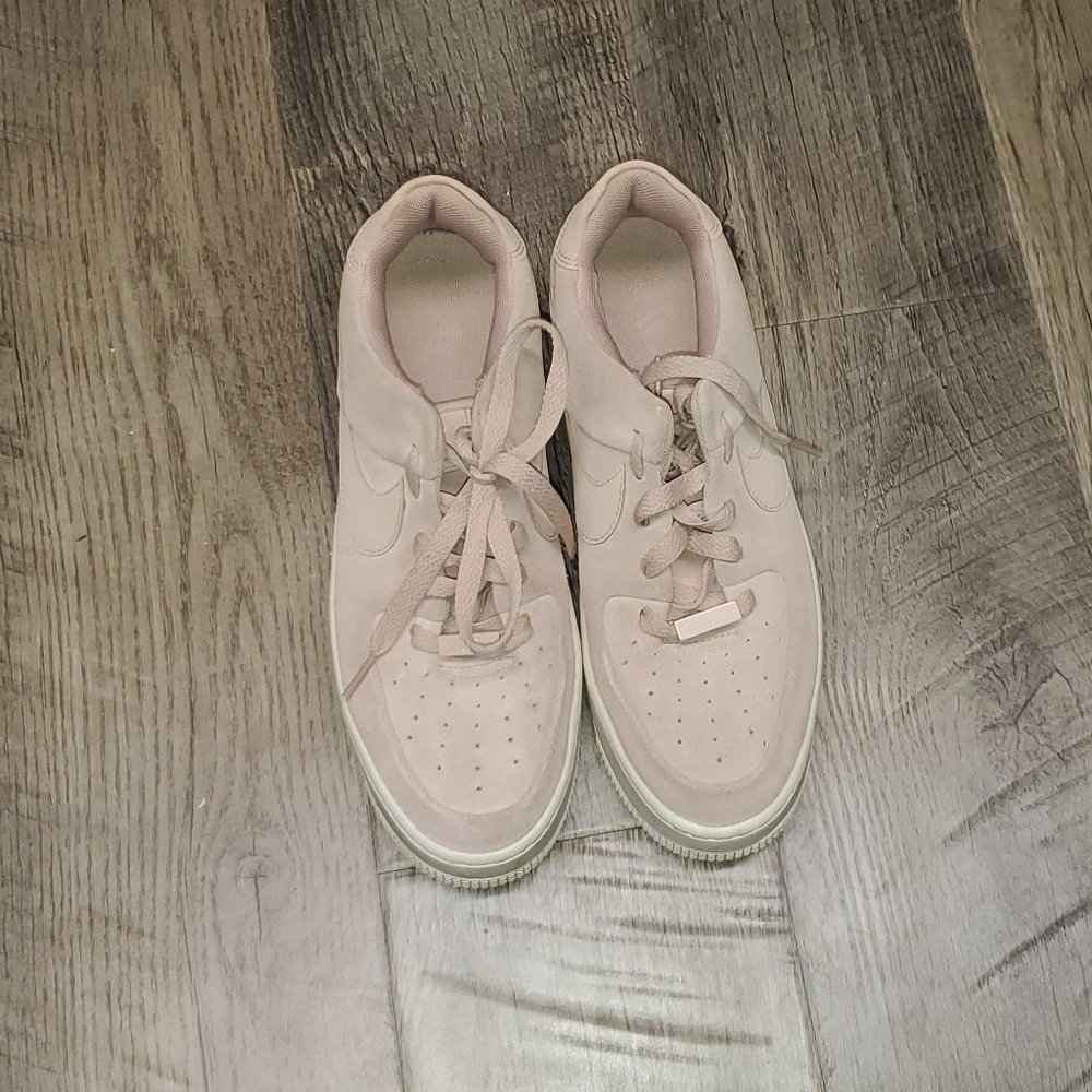 Nike Air Force 1